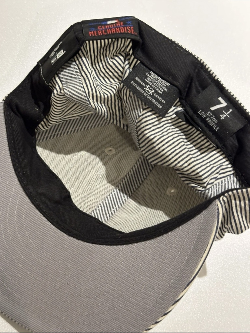 Genuine Merchandise White and Navy Striped Baseball Cap with Red 'B' Logo - Picture 11 of 12
